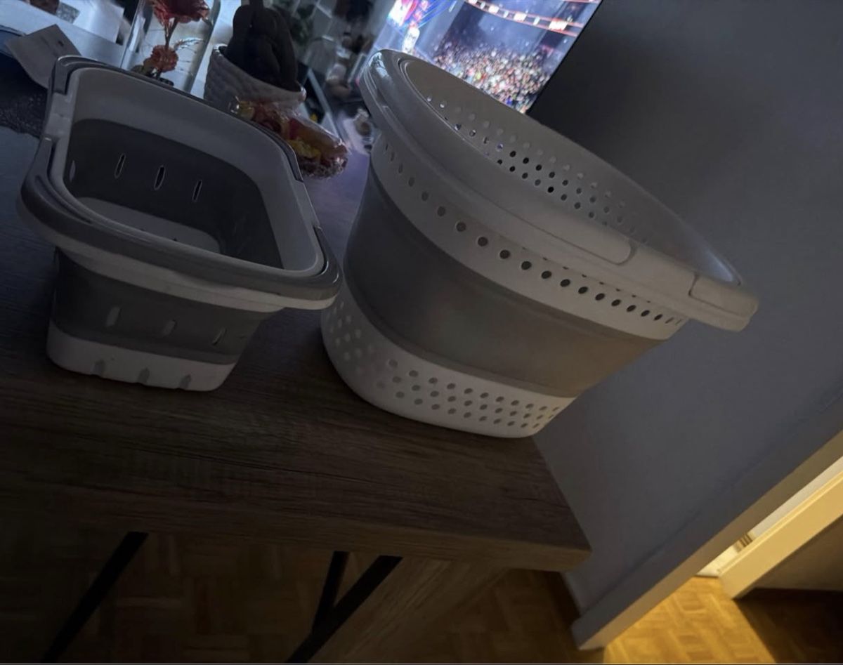 Autres articles pour la maison: 2 paniers pliables – D'occasion à Yverdon-les-Bains par ido_w9qy