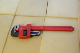 Rohrschlüssel 12" - rot - Technocraft