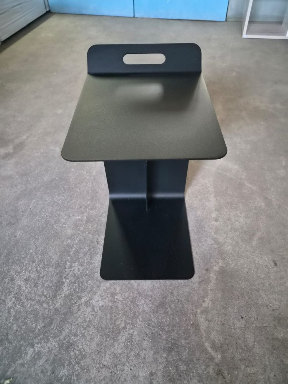 Tables: Beistelltisch – D'occasion à Aarburg par ari_hbg7