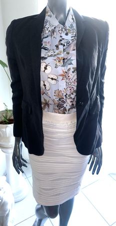 MASSIMO DUTTI BLAZER GR. 38 WOLLE