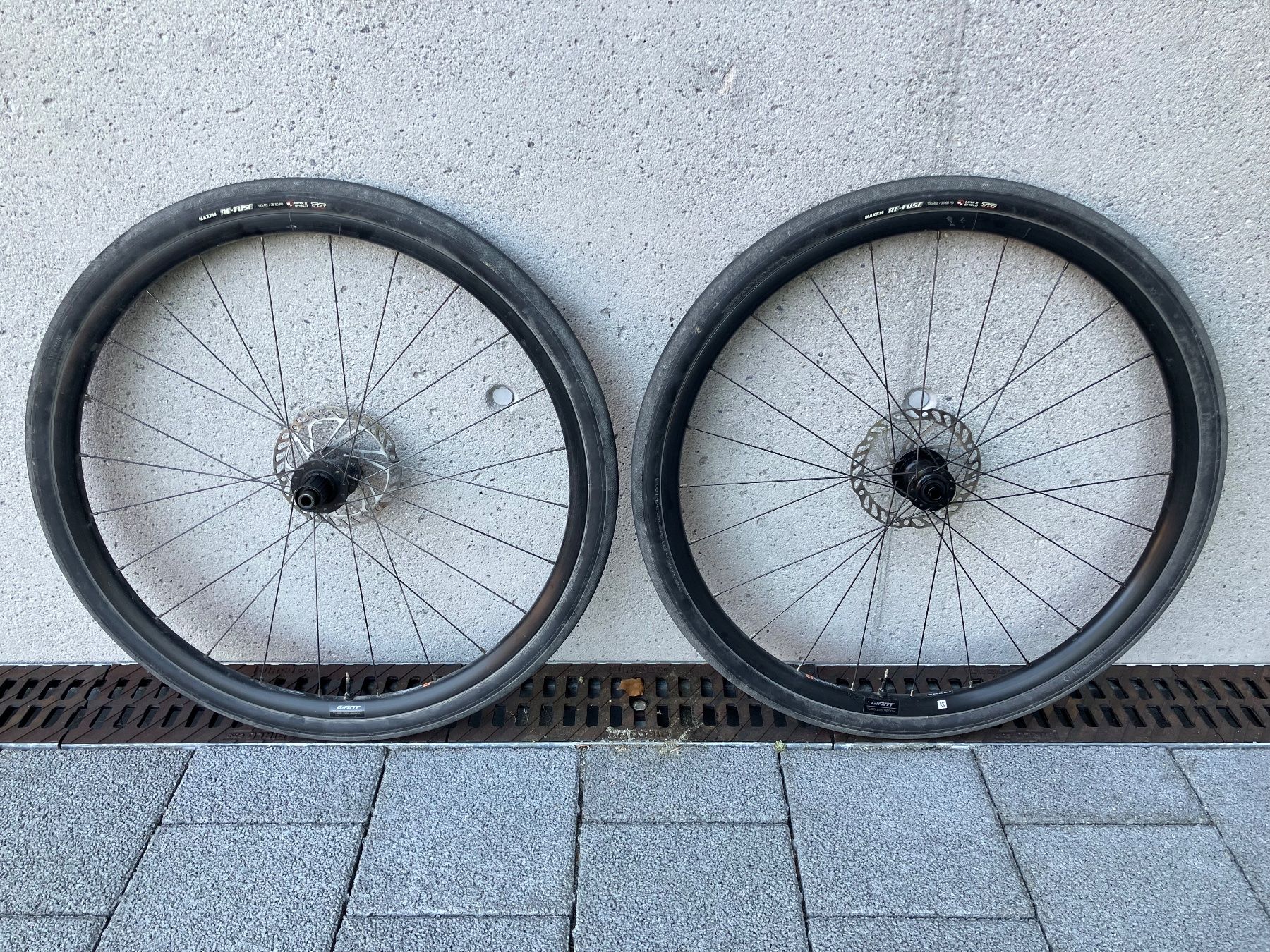 Giant Pneumatici & Ruote complete: Giant P-X2 Disc complete wheelset – Usato da Seon venduto da Ermmrc 1
