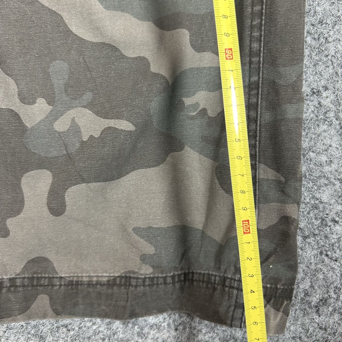Pantaloni: Camo cargo pants XL  – Usato da La Sagne NE venduto da Matlasape 1