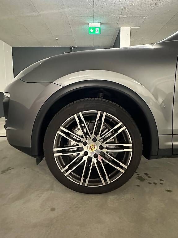 Automobili: Porsche Cayenne S – Usato da Zürich venduto da inf_p9jh 3