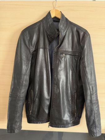 Veste en cuir 48