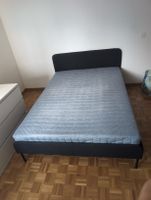 Bettgestell mit Matratze schwarz 140x200 cm