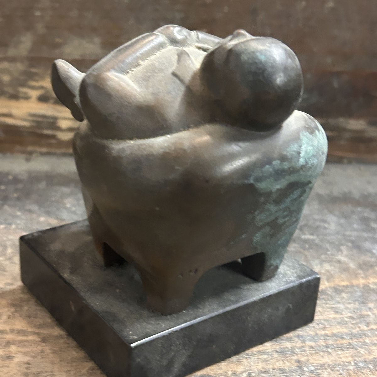 Sculture & Statue: Antike Skulptur Mann im Sessel – Usato da Laufen venduto da belleskulptur 3