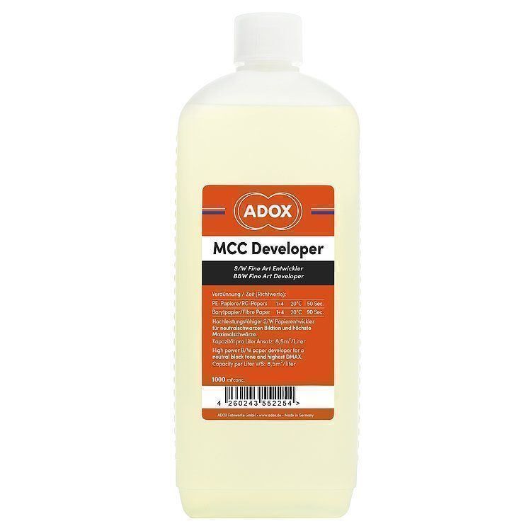 Laboratorio & Camera oscura: ADOX MCC Developer 1000 ml Konzentrat – Nuovo e nell'imballaggio originale da Halden venduto da TopFoto