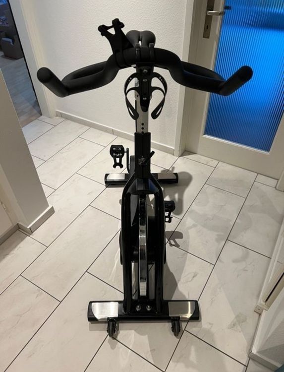 Hometrainer: Spinning Bike mit Bluetooth Sensoren – Usato da Zwingen venduto da ladarte 2