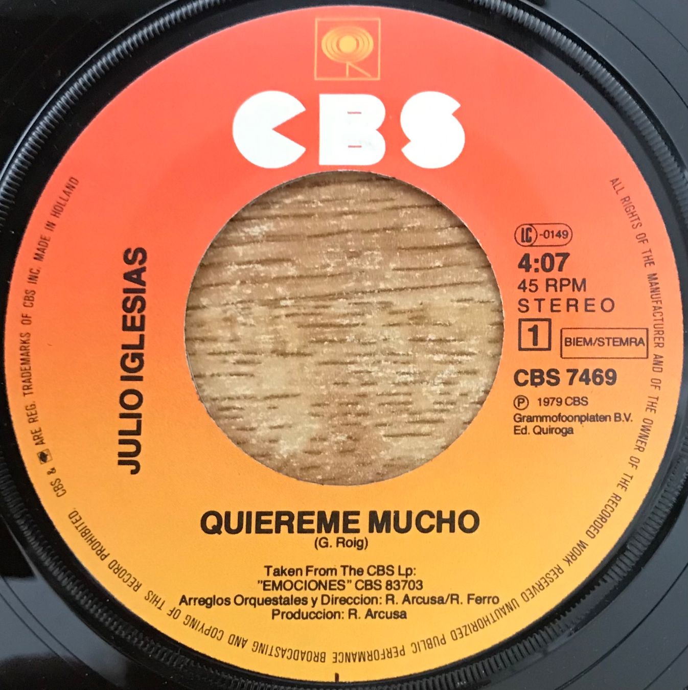 Dischi in vinile: JULIO IGLESIAS - QUIEREME MUCHO – Usato da Bussigny venduto da vinyl-pas-cher 2