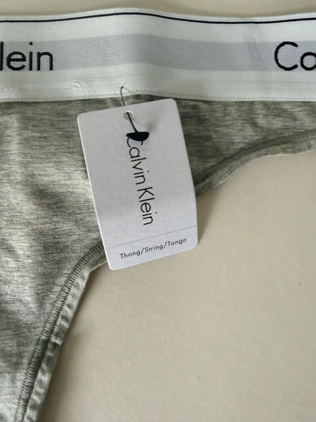 Calvin Klein Altra biancheria intima: String, CALVIN KLEIN, Grösse L, 1 Stück in Grau – Nuovo e nell'imballaggio originale da Rudolfstetten venduto da gst_g7xl 1