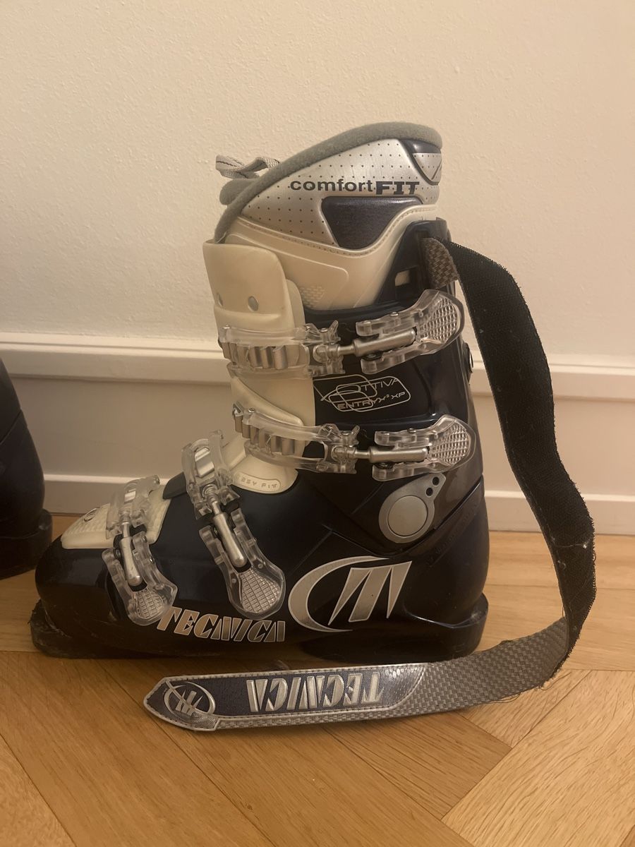 Scarpe per ragazzi: Scarponi da sci per bambini, Kinderskischuhe – Usato da Zürich venduto da aar_z625 1