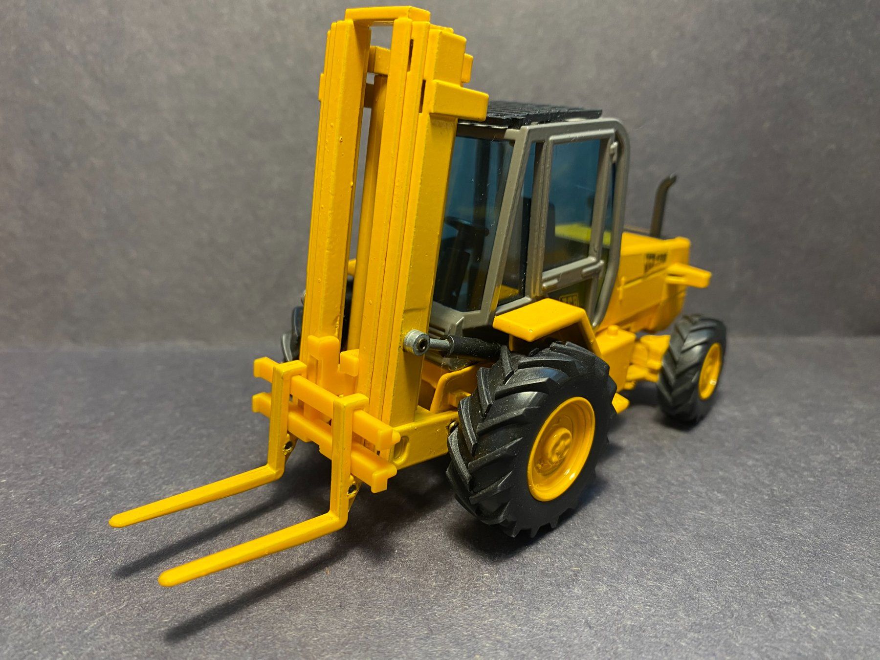 Jcb Jouets: JCB 930 Radlader - JOAL 1:35 – D'occasion à Spiez par Mlandcruiser 1