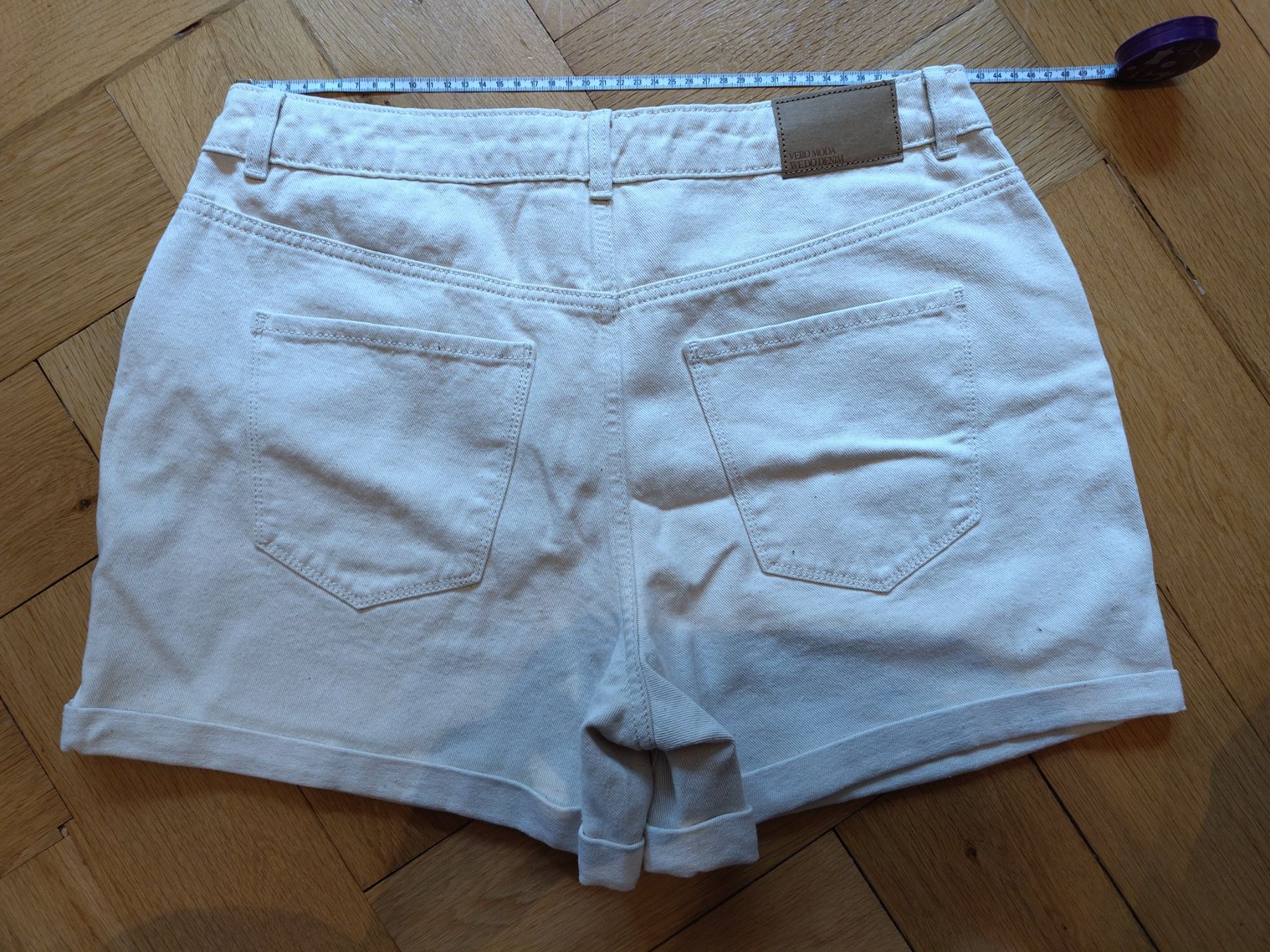 Vero Moda Hosen: Shorts – Gebraucht aus Bern von Linii 3