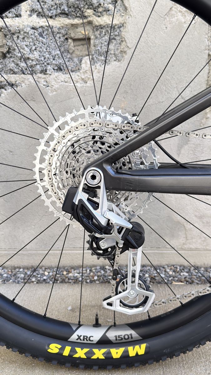 BMC Velos: BMC FOURSTROKE R 01 Custom – Gebraucht aus Stettlen von Drift.Bike.Shop.Bern 3