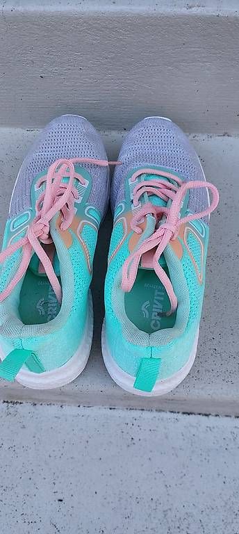 Damenschuhe: Schuhe Grösse 39 – Gebraucht aus Hellikon von maho10 1