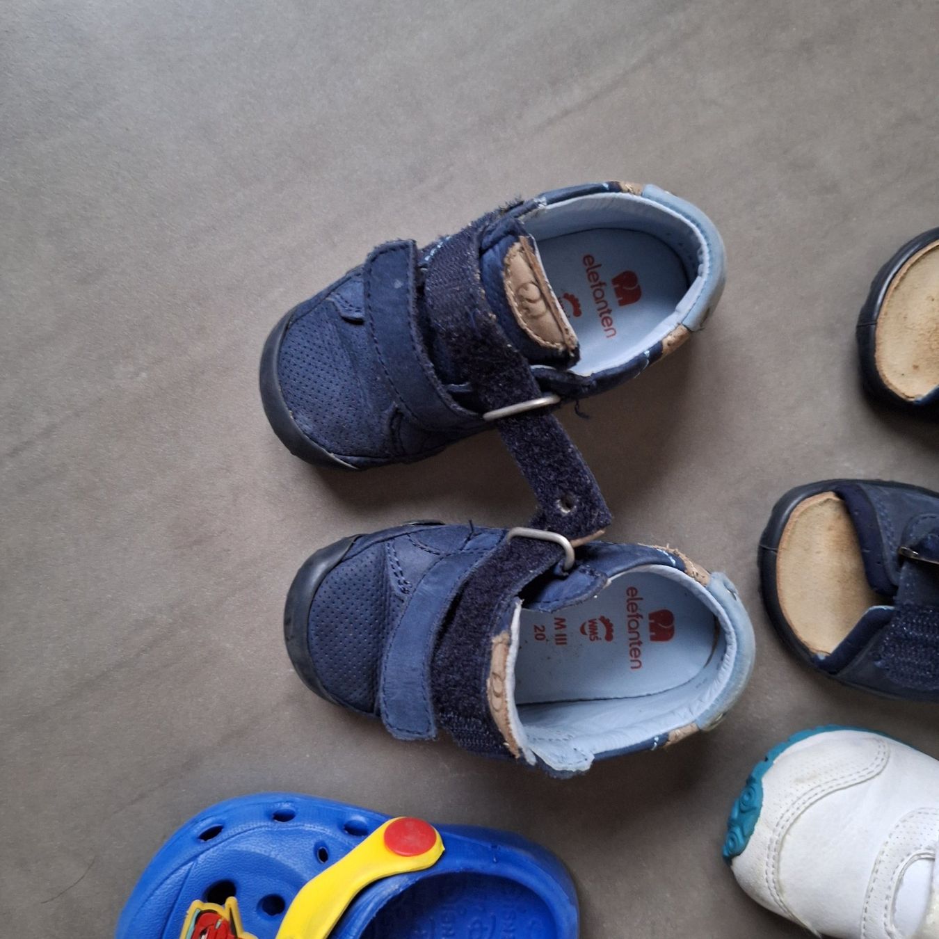 Elefanten Scarpe per ragazzi: 4 Paar Kinderschuhe Grösse 20/21 (Elefanten, Adidas) – Usato da Märstetten venduto da activemember 4