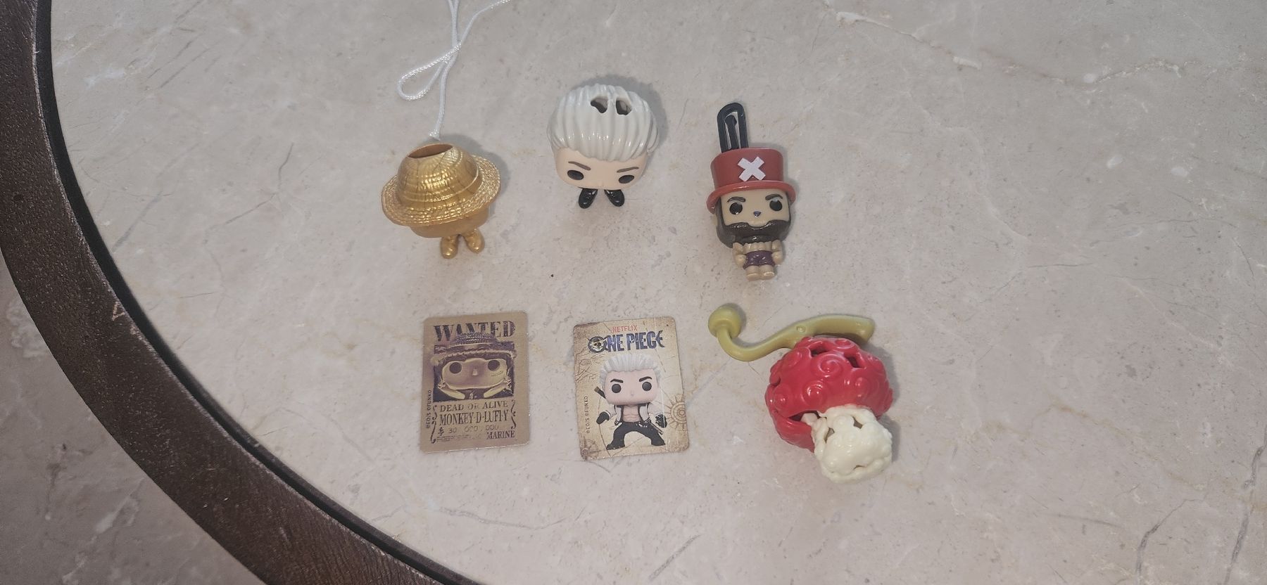 Funko Statuette: Kinder Joy Funko Pop One Piece Figuren 4er Set – Nuovo (secondo la descrizione) da Emmen venduto da sta.gledas 1