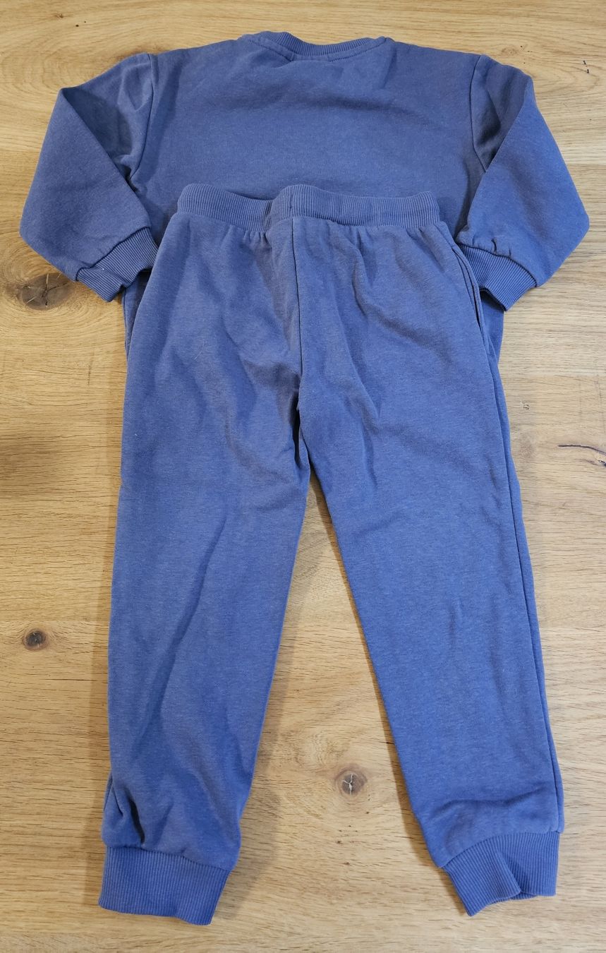 Anzüge: Kinder Sweatset blau Gr. 98 / 104 Pullover & Hose – Gebraucht aus Basel von Sinibini86 1