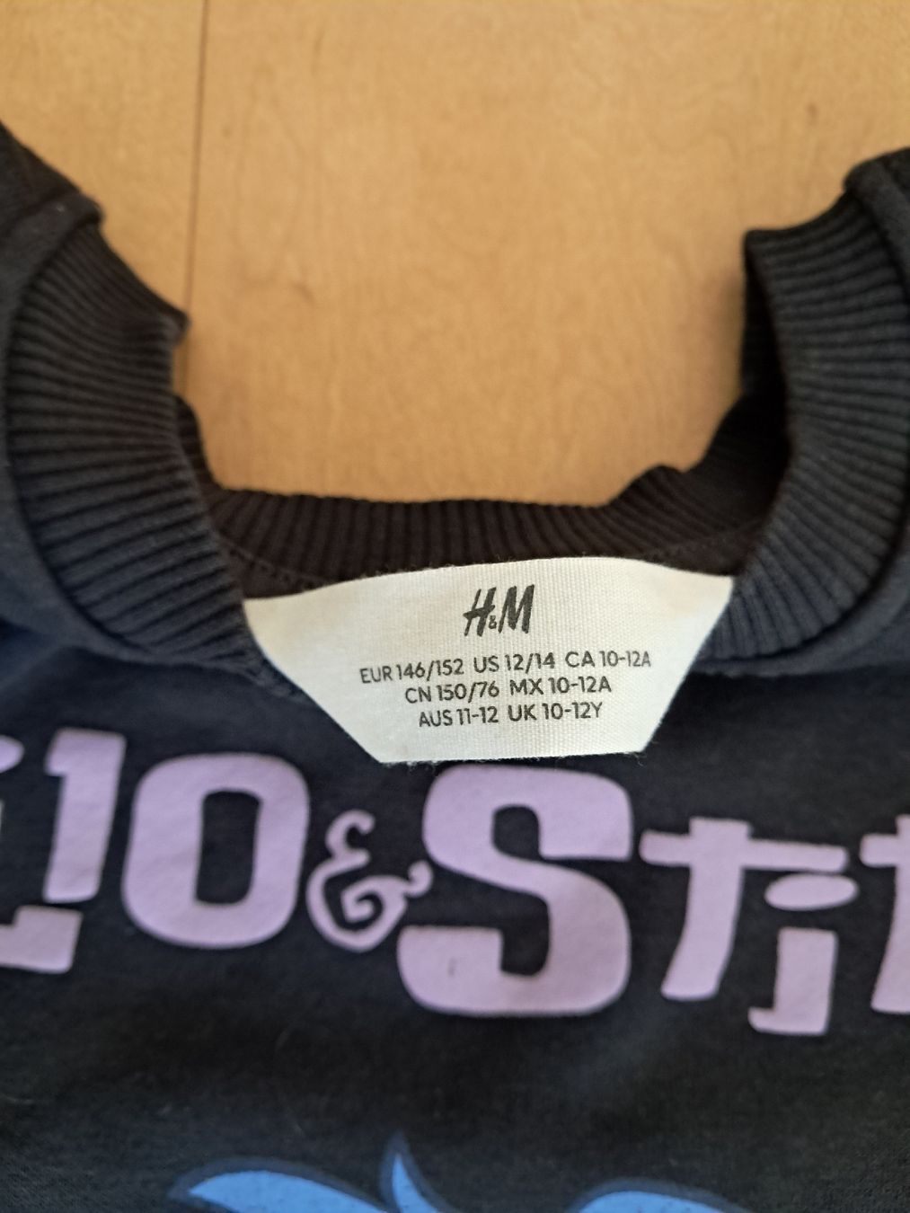 H&M Maglioni & Felpe: Pullover Gr. 146/152 Lilo&Stitch – Usato da Winterthur venduto da fabelwin 2
