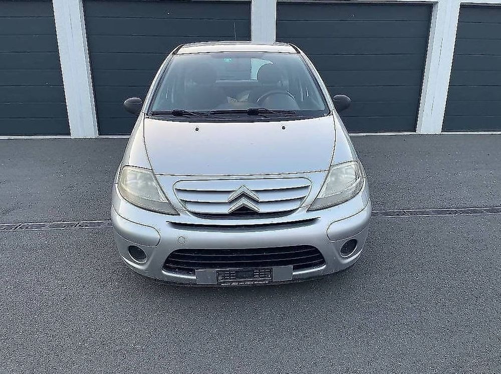 Citroën Automobili: Citroën C3, 1.4L, 5 Portes, Bon état, Climatisation, etc – Usato da Conthey venduto da ditade 1
