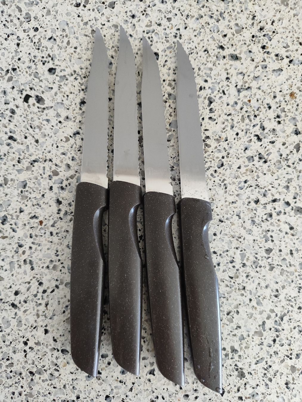 Messer: Ensemble de 4 couteaux à steak  – Gebraucht aus Ursy von Sebastien-85 1