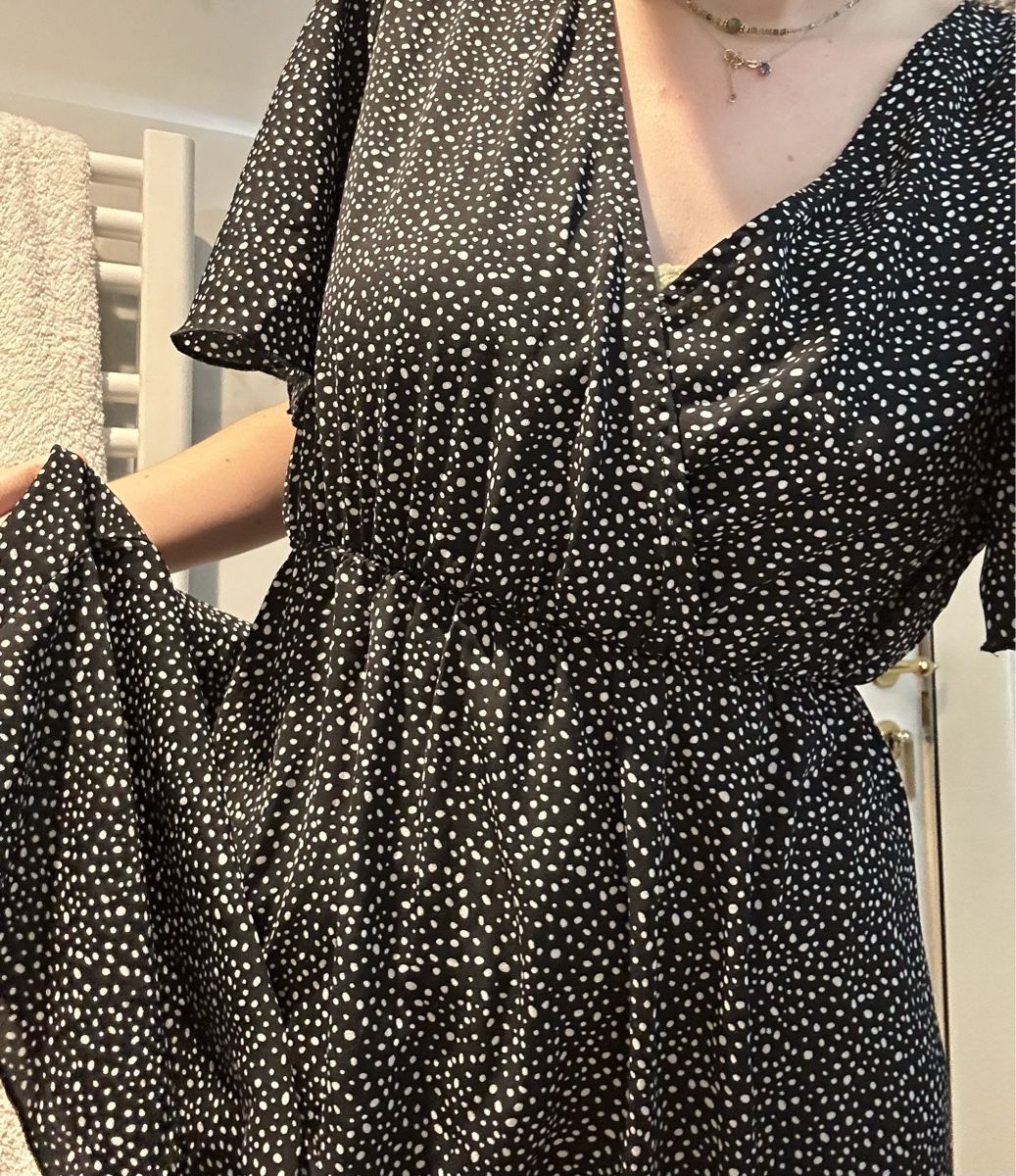 Shein Vestiti: Robe à pois noir et blanche - SHEIN – Nuovo (secondo la descrizione) da Vesenaz venduto da emi_videsonarmoire 1