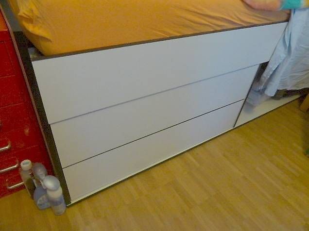 Ikea Lits: GRATIS Bettgestell mit 2 Schubladen – D'occasion à Wädenswil par lok1200