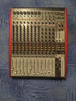 Behringer XENYX UFX1604