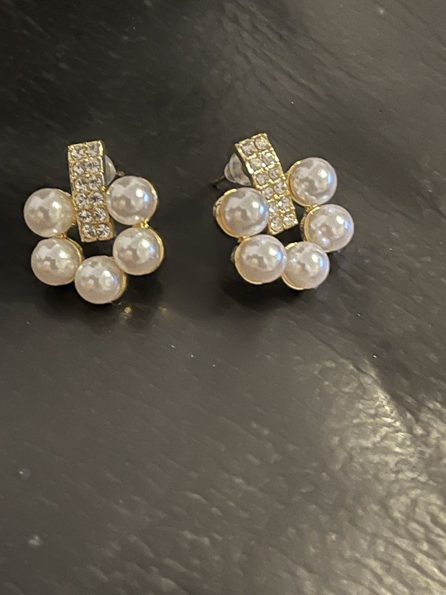Orecchini pendenti & Orecchini a lobo: Boucles d'oreilles perles et brillants chics neuves – Nuovo (secondo la descrizione) da Kloten venduto da Vermicelles 4
