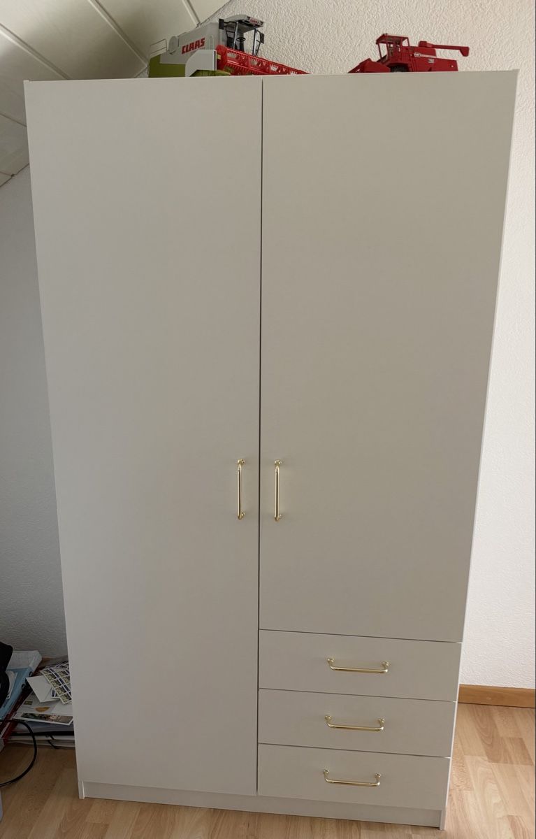 Armadi: Armoire JENSLEV Jysk – Usato da Rossemaison venduto da SZ_1291