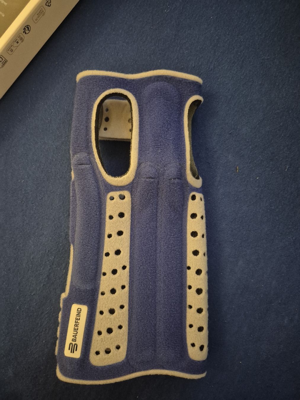 Appareils médicaux: Bauerfeind Manuloc Handorthese – Neuf avec emballage d'origine à Steinmaur par Psiana_lover20 5