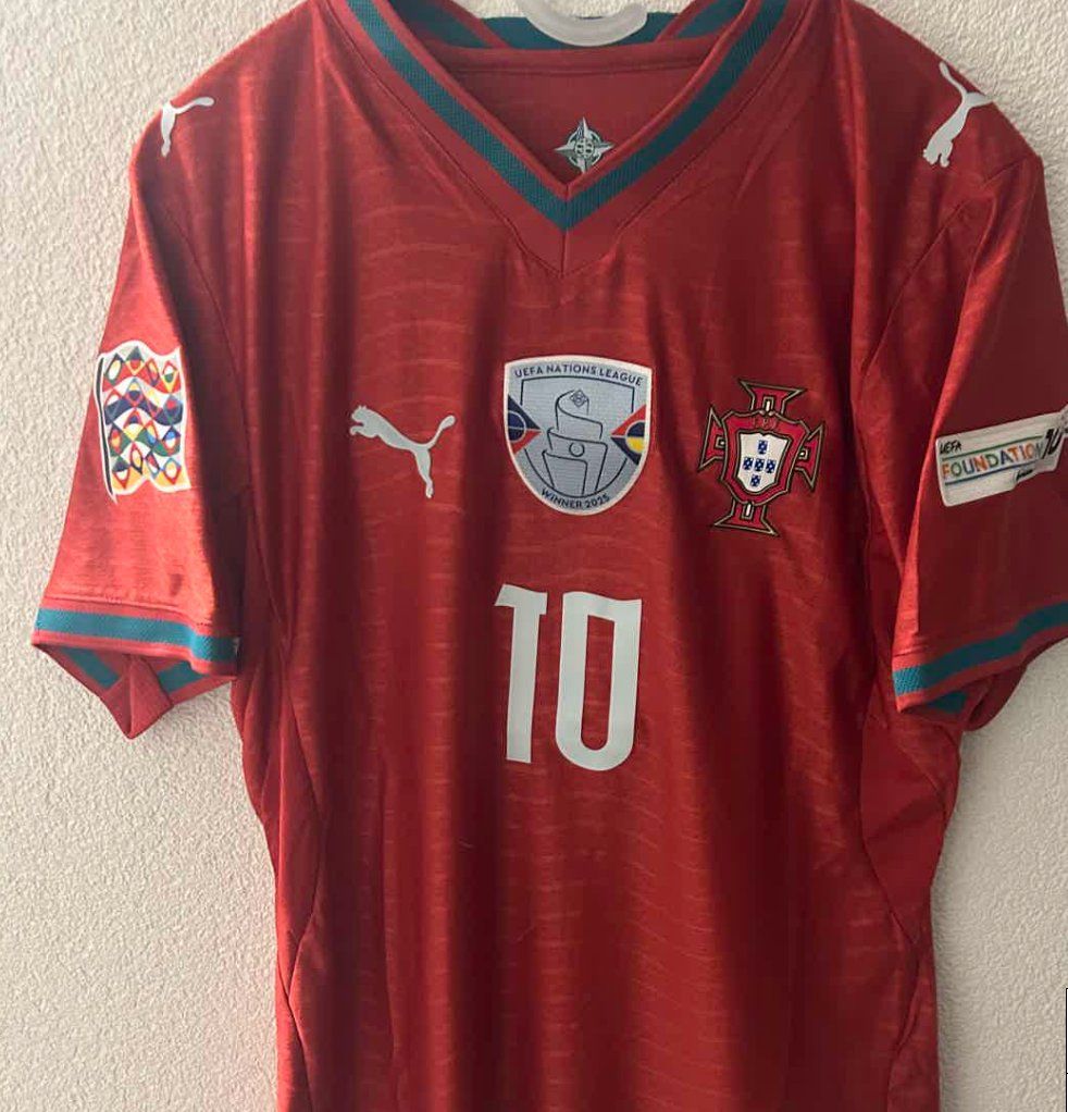 Puma Canottiere & Pantaloni: Portugal, Bernardo Silva 10 – Nuovo (secondo la descrizione) da Herrenschwanden venduto da SantiLG12