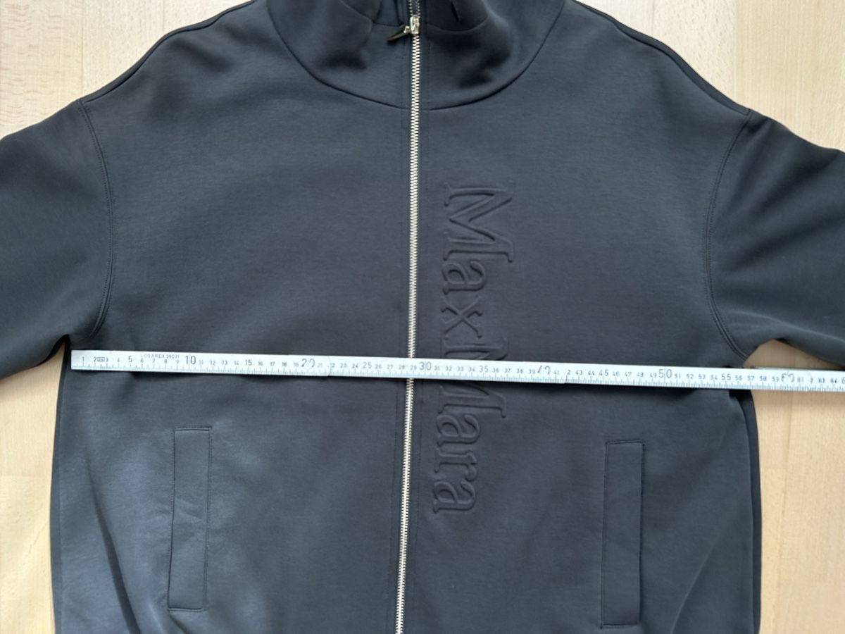 Max Mara Jacken: Jacke Sweat Max Mara, olive, Gr. 42 – Gebraucht aus Reinach BL von meinstil 8