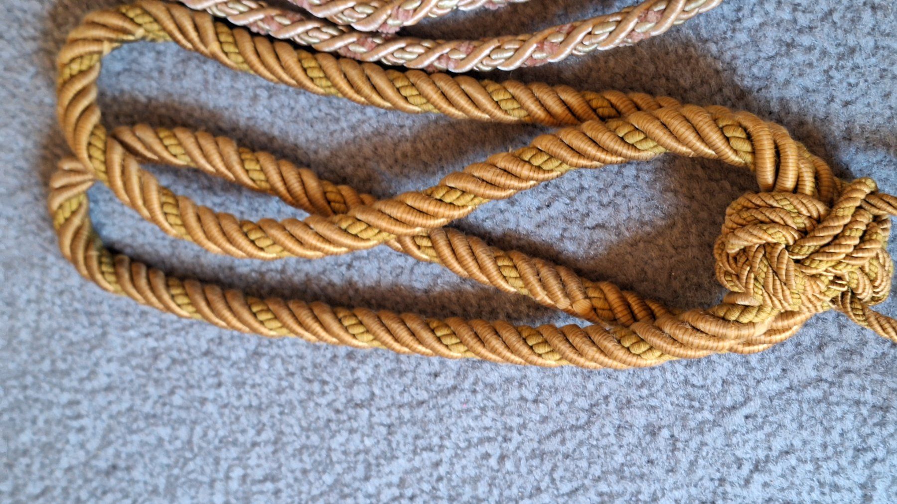 Tutte le decorazioni: Vintage Quasten / Kordeln – Usato da Arlesheim venduto da shopradl 2