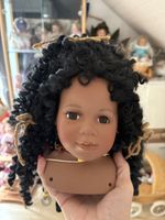 Puppe Kopf, Top Zustand, schwarze Locken, neuwertig