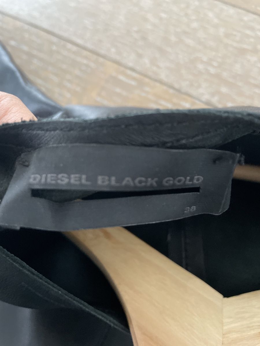 Diesel Top: Diesel Black Gold Leather Top Size 38 – Usato da Zürich venduto da muz_5h6k 1