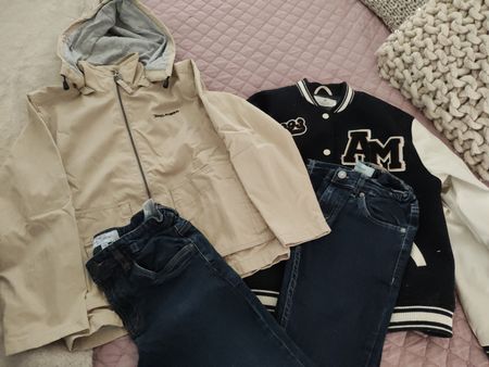 Lot Veste Tommy Hilfiger 12 ans et Jeans 158