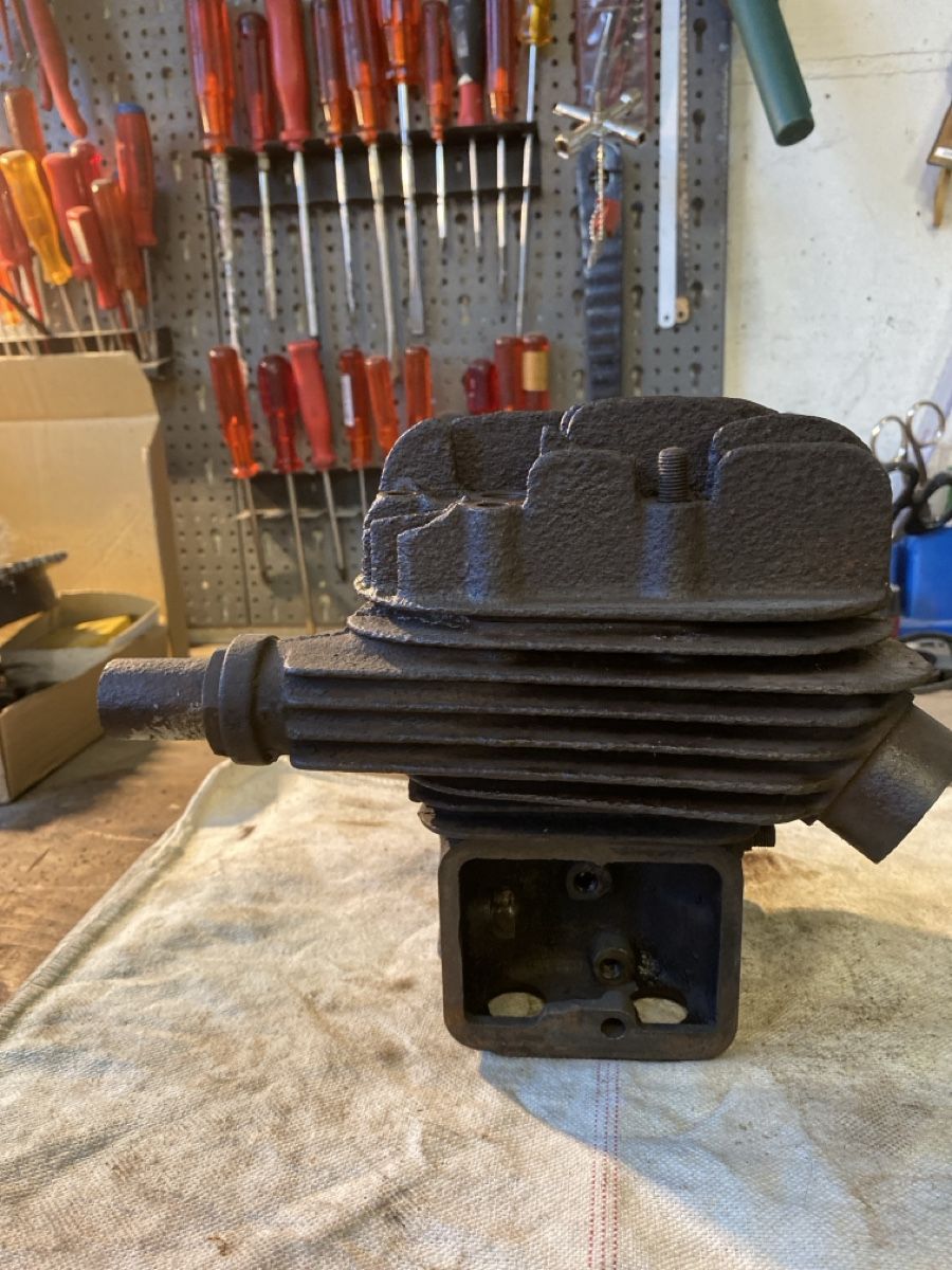 Motori: Zylinder für Oldtimer Motor - Deko oder Ersatz – Difettoso da Zürich venduto da alt-eisen 3