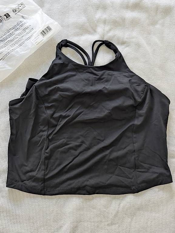 Top: The Luna Active Bra Schwarz – Usato da Uitikon Waldegg venduto da moaloha21 4