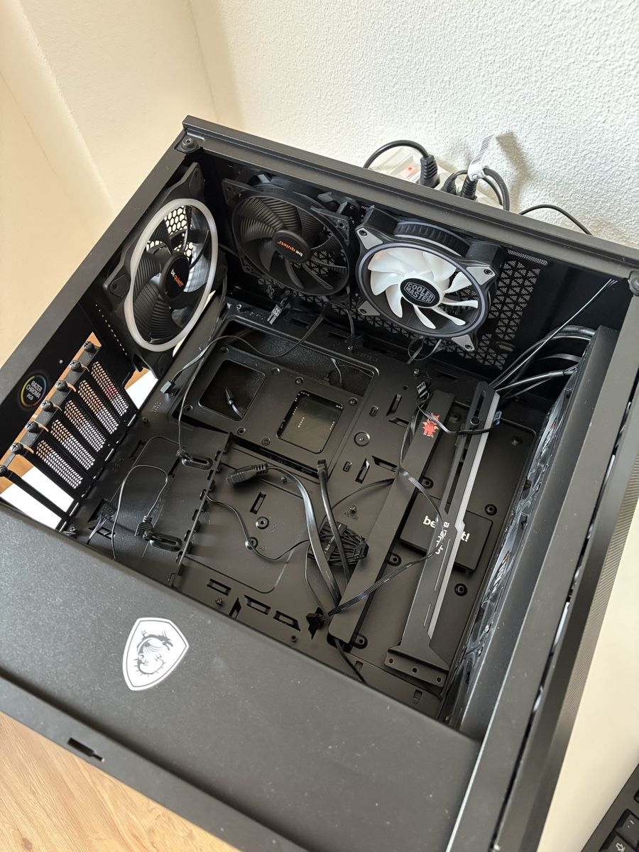 beQuiet! Boîtiers: BeQuiet Case + Fans + PSU – D'occasion à Kriens par afr_f5x5