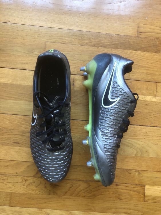 Chaussures de football Nike Tiempo 43 crampons en fer Kaufen