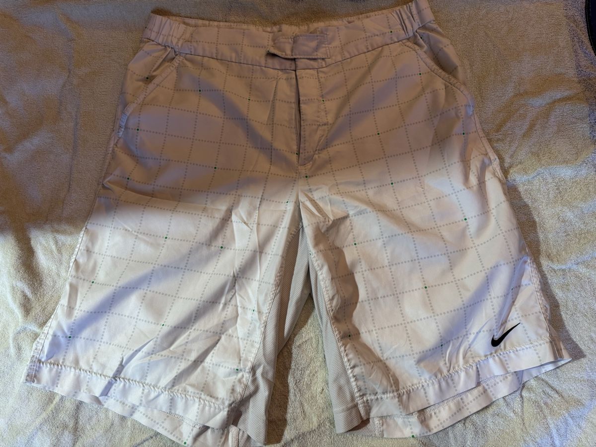 Pantaloni: Tennishose – Usato da Wettingen venduto da Chuljaa