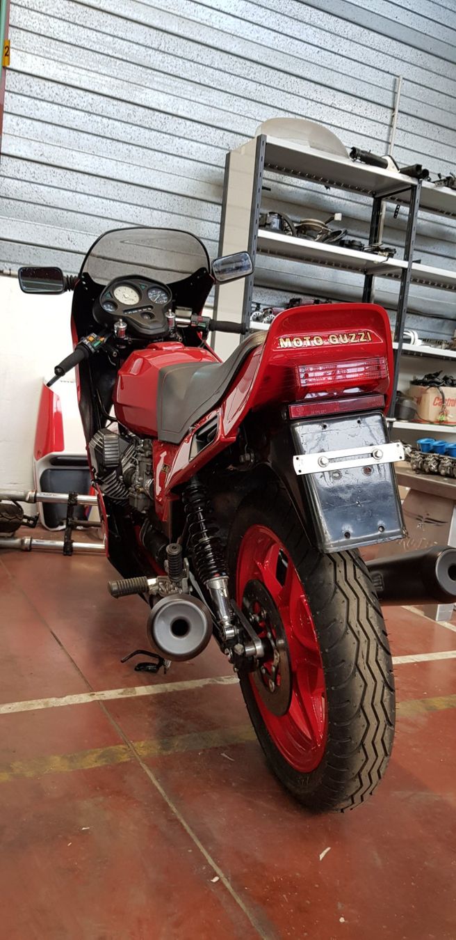 Moto Guzzi Strada: Moto Guzzi Le Mans 4 1000, 1987, restaurée – Usato da Choëx venduto da aru_vs6m 6