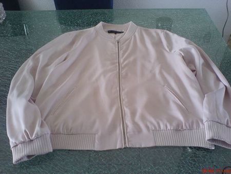 neue leichte ZARA Jacke Gr. L