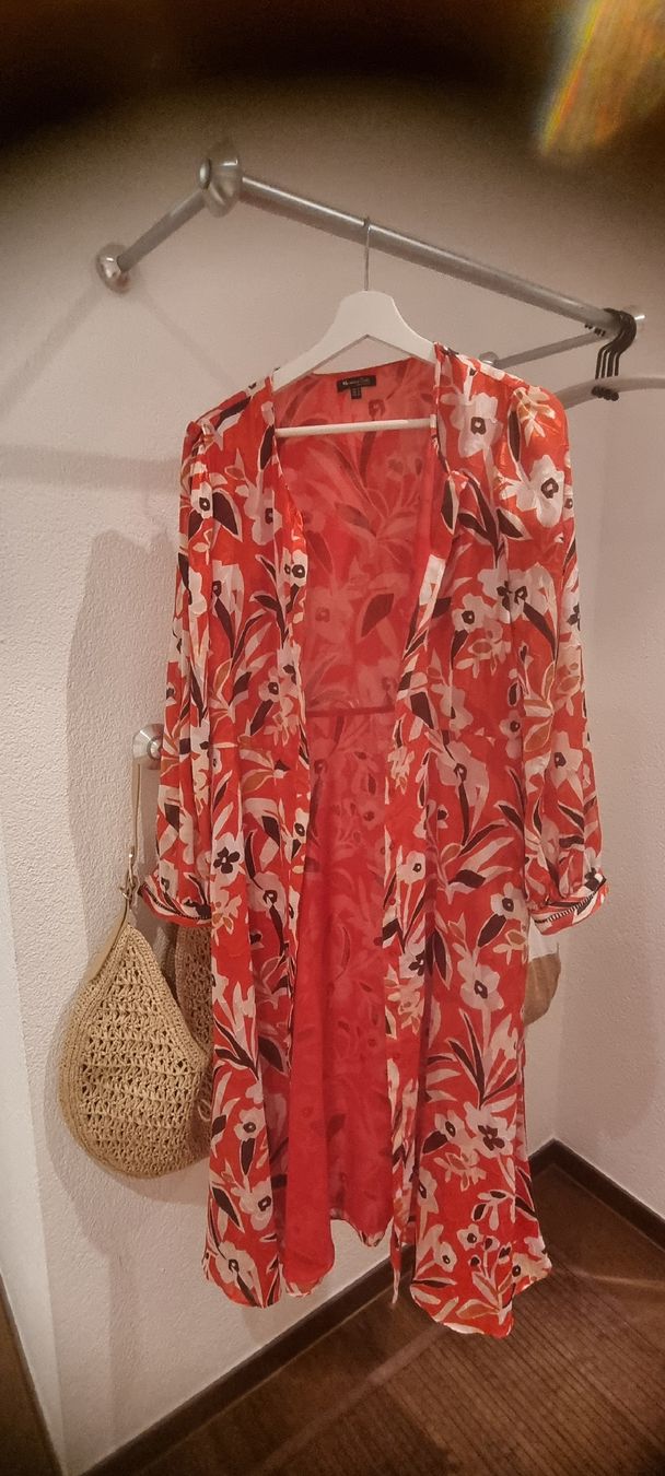 Massimo Dutti Kleider: Massimo Dutti Kleid Blumenmuster Rot Grösse 42 – Neu (gemäss Beschreibung) aus Hochfelden von beauty68 2