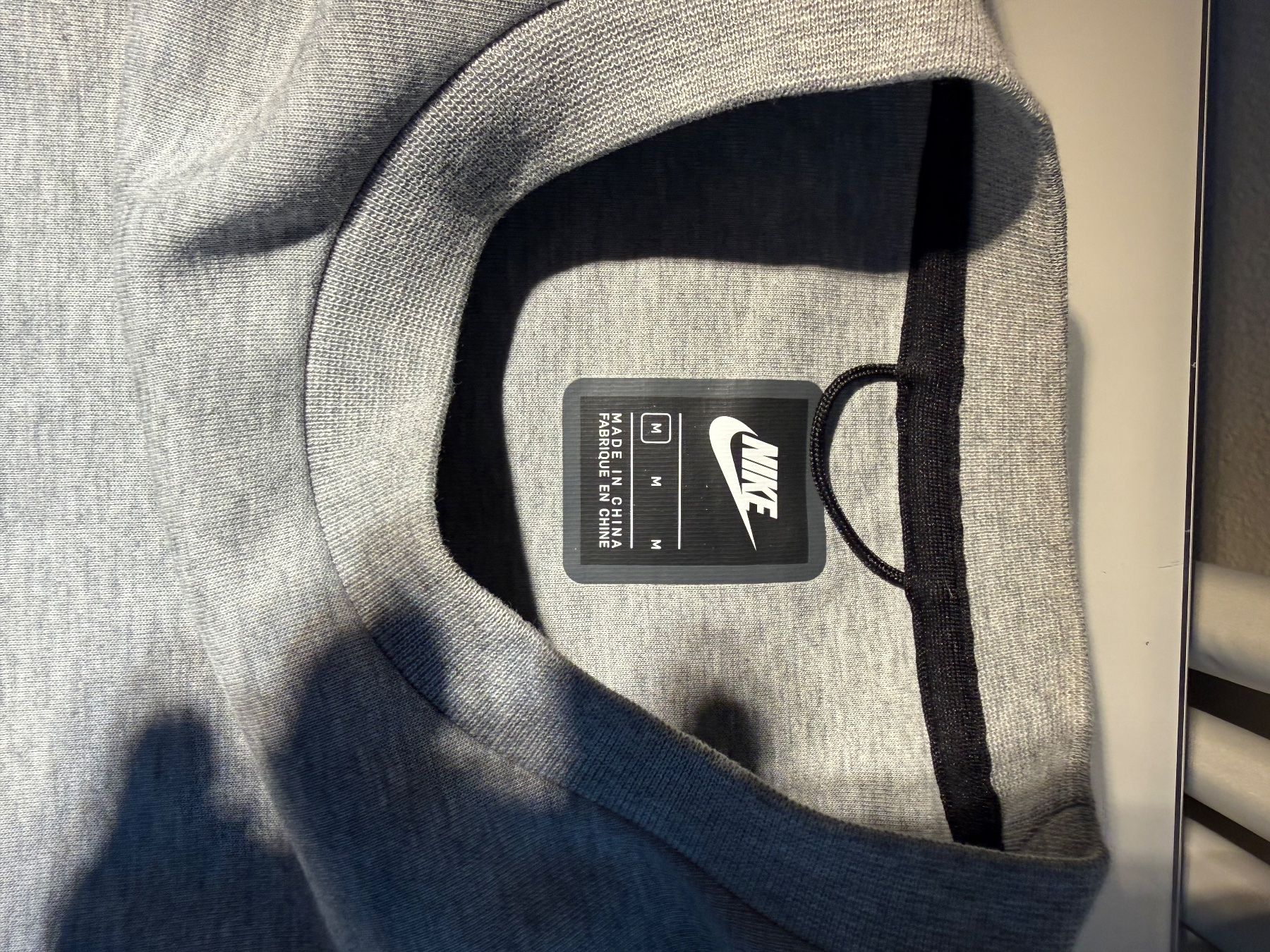 Nike T-shirt: Nike Tech Fleece T-Shirt – Usato da Freienbach venduto da casciatoalessandro 2