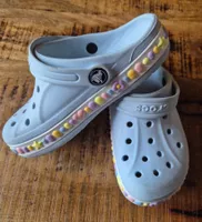 Clogs Crocs hellblau mit Applikationen Gr.30-31 wie neu!!!