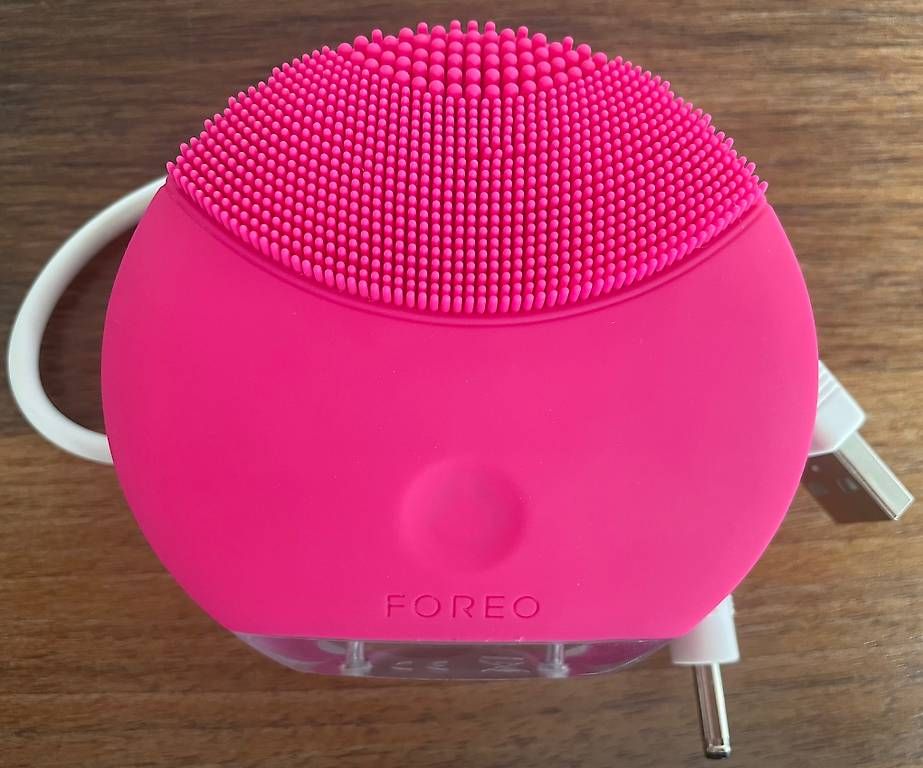 Gesichtspflege: FOREO Gesichtsreinigungsbürste elektrisch – Gebraucht aus Niederwil SG von kafr
