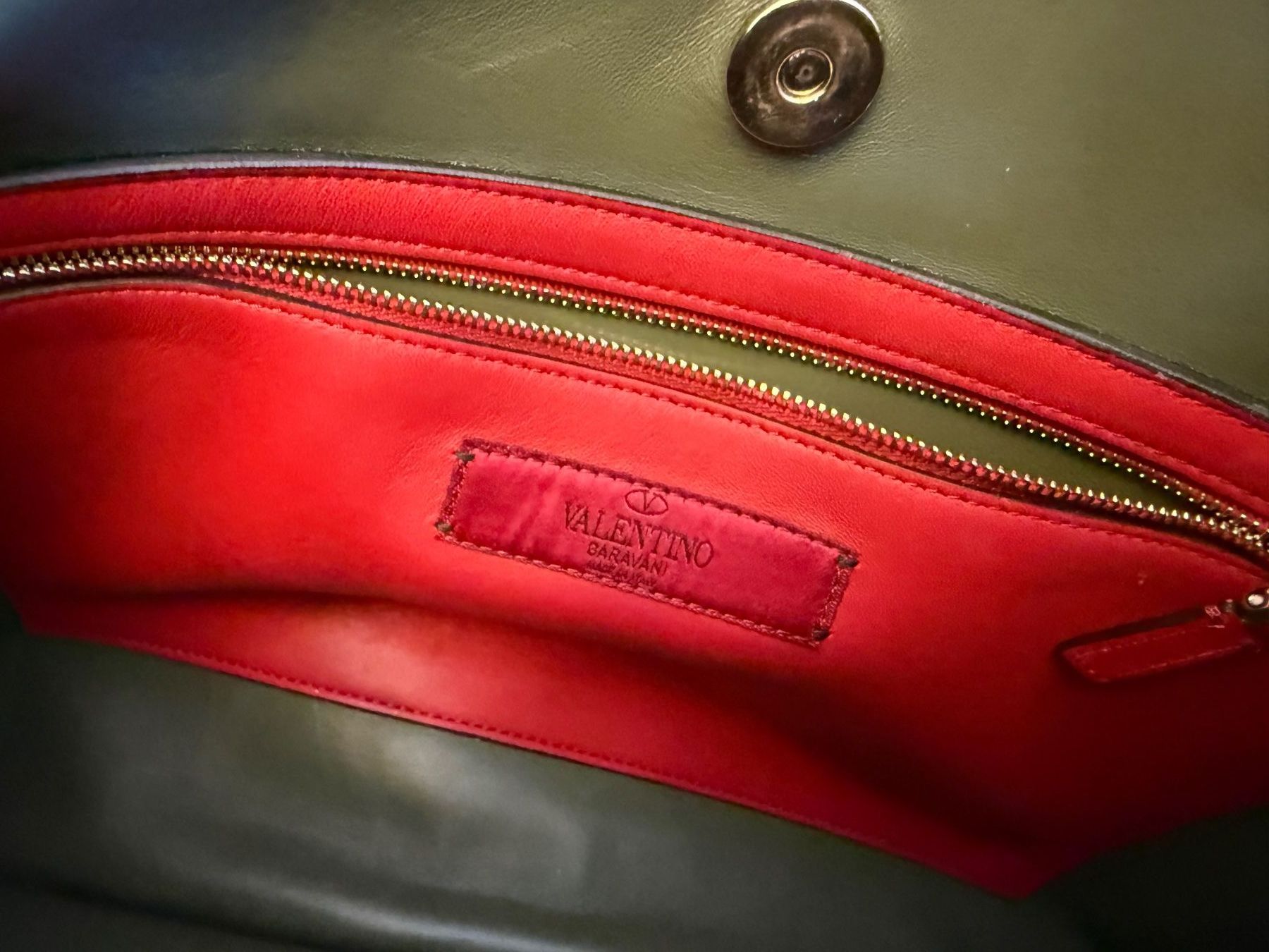 Valentino Borse da donna: Valentino Garavani Rockstud Schultertasche – Nuovo (secondo la descrizione) da Freienbach venduto da GerSe019 6