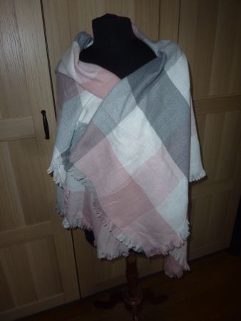 écharpe ä carreaux rose gris blanc neuf pour femme
